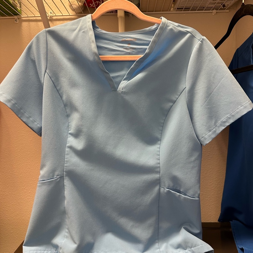 Jaanuu Light Blue Womens scrub set petite small bottom. Small top.